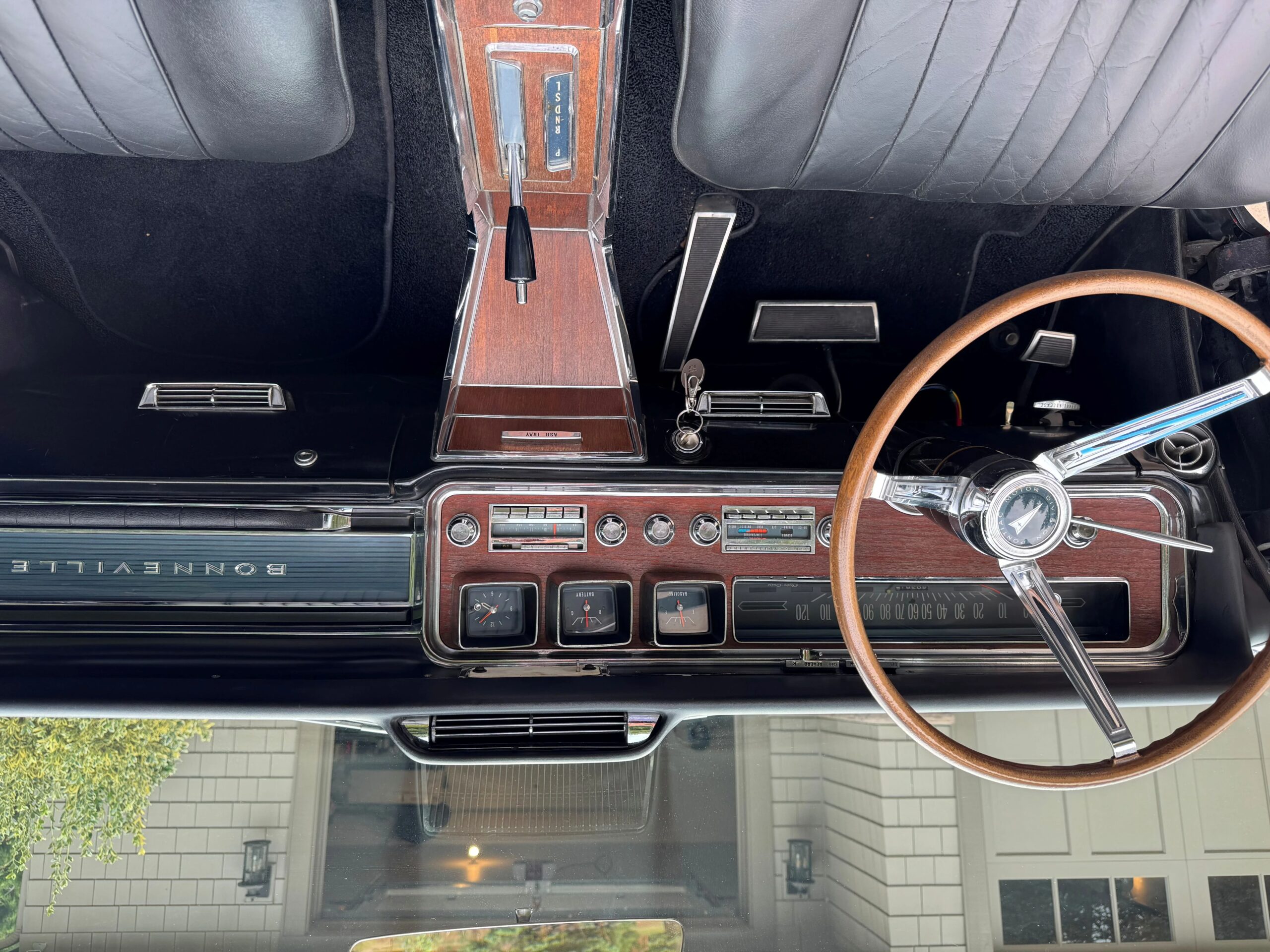 Pontiac-Bonneville-convertible-1966-Charcoal-Black-13