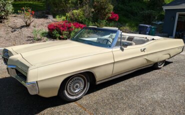 Pontiac-Bonneville-convertible-1967-Beige-Beige-10