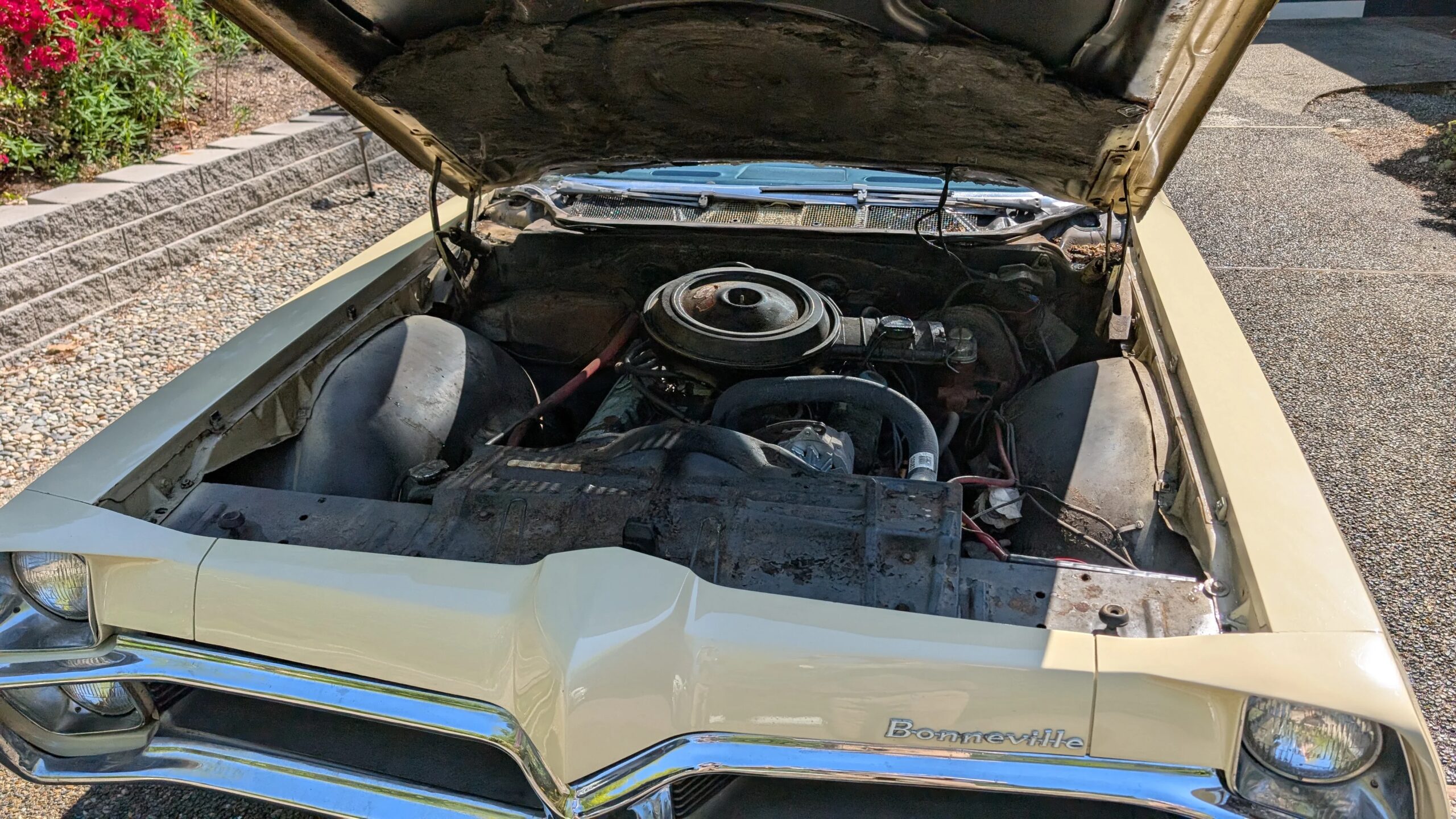 Pontiac-Bonneville-convertible-1967-Beige-Beige-8