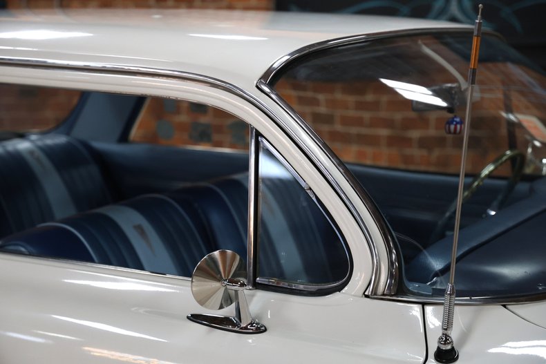 Pontiac-Catalina-1962-White-Blue-29