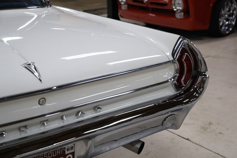 Pontiac-Catalina-1962-White-Blue-3
