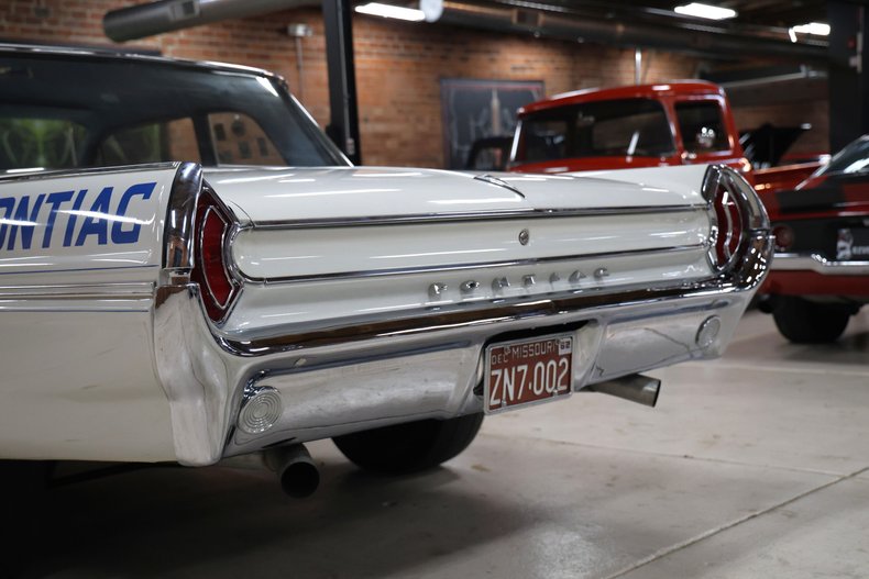 Pontiac-Catalina-1962-White-Blue-4