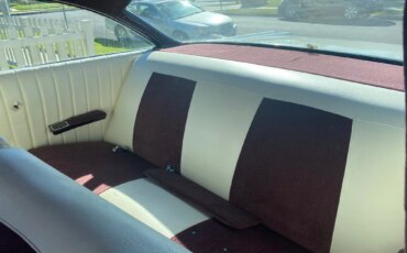 Pontiac-Catalina-coupe-1960-Burgundy-And-Off-White-10