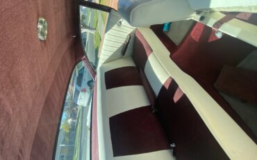Pontiac-Catalina-coupe-1960-Burgundy-And-Off-White-16