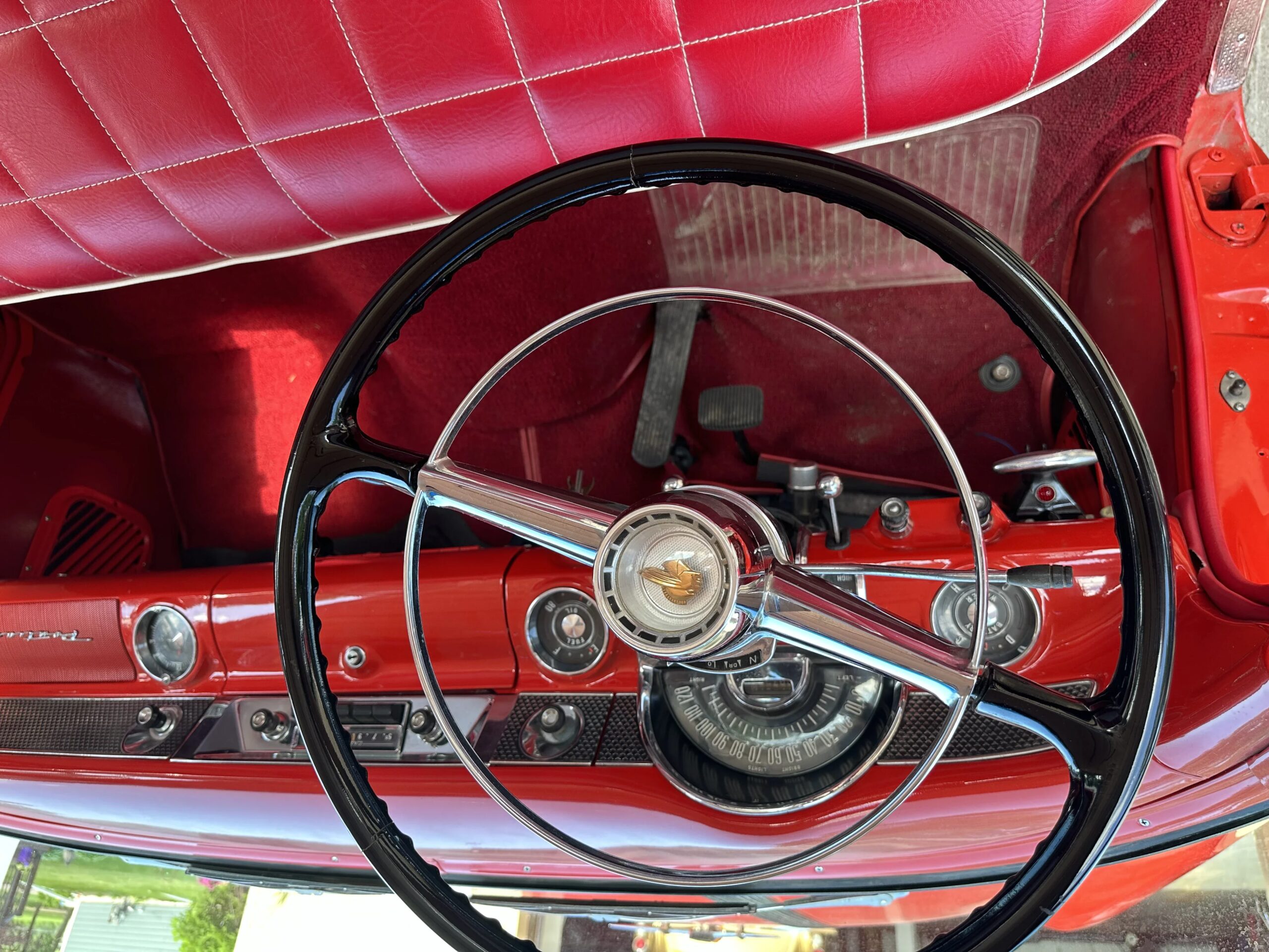 Pontiac-Chieftain-1955-Red-Red-28