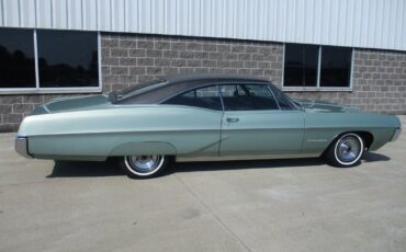 Pontiac-Executive-Coupe-1967-11