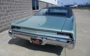 Pontiac-Executive-Coupe-1967-14