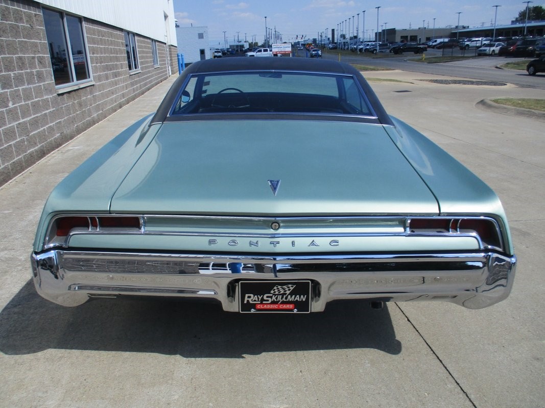 Pontiac-Executive-Coupe-1967-15