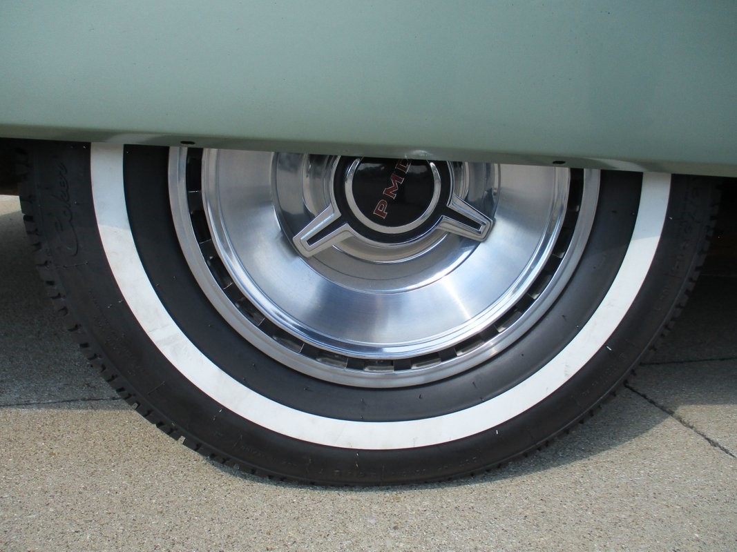 Pontiac-Executive-Coupe-1967-23