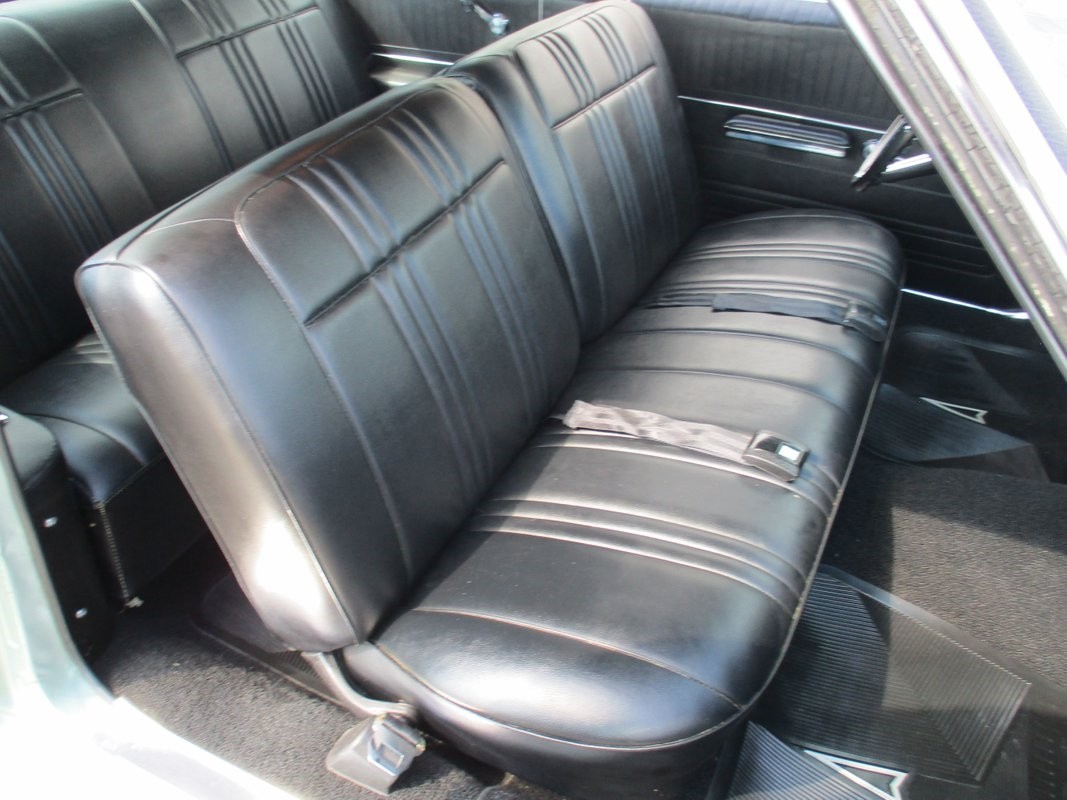 Pontiac-Executive-Coupe-1967-30