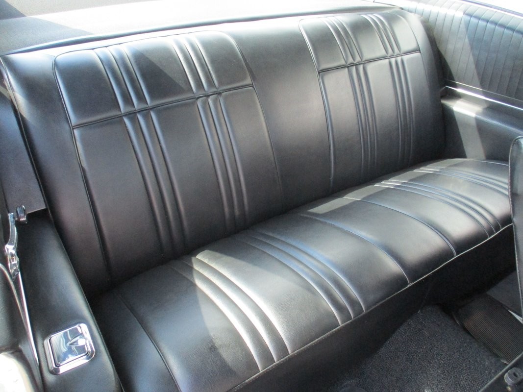 Pontiac-Executive-Coupe-1967-32
