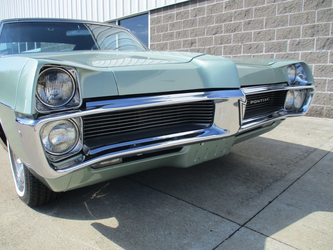 Pontiac-Executive-Coupe-1967-6