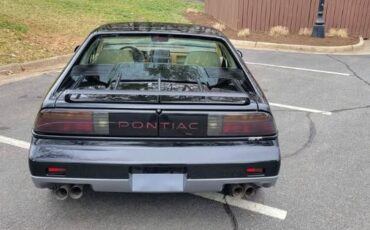 Pontiac-Fiero-1986-Black-Tan-9