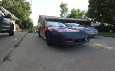Pontiac-Fiero-1986-Coupe-10
