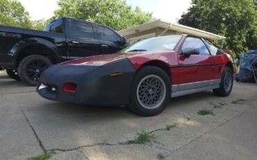 Pontiac-Fiero-1986-Coupe-11