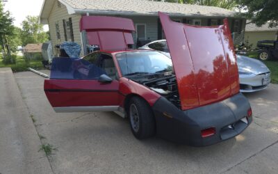 Pontiac Fiero 1986