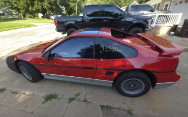 Pontiac-Fiero-1986-Coupe-6