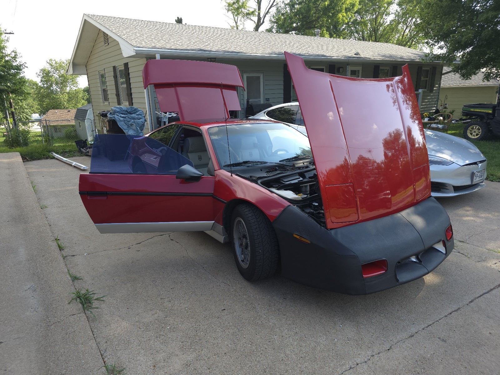 Pontiac Fiero 1986 Coupe