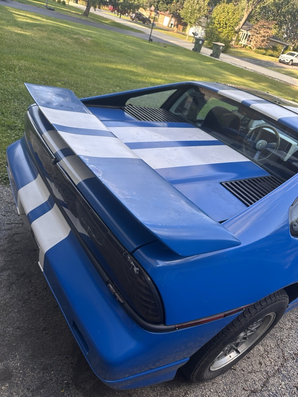 Pontiac-Fiero-1987-Coupe-9