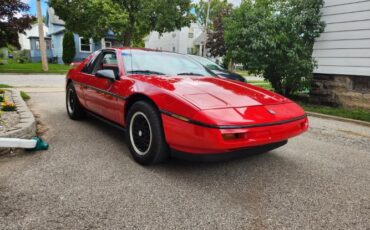Pontiac-Fiero-1988-Red-5