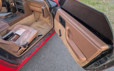 Pontiac-Fiero-1988-Red-8