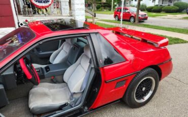 Pontiac-Fiero-1988-Red-9