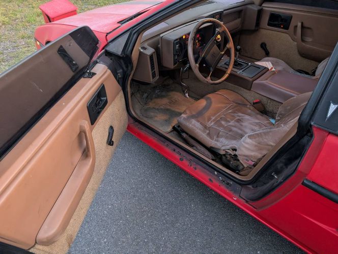 Pontiac-Fiero-1988-Red-9