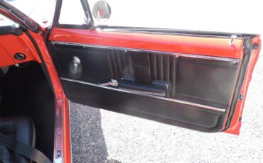 Pontiac-Firebird-1967-Red-Black-31