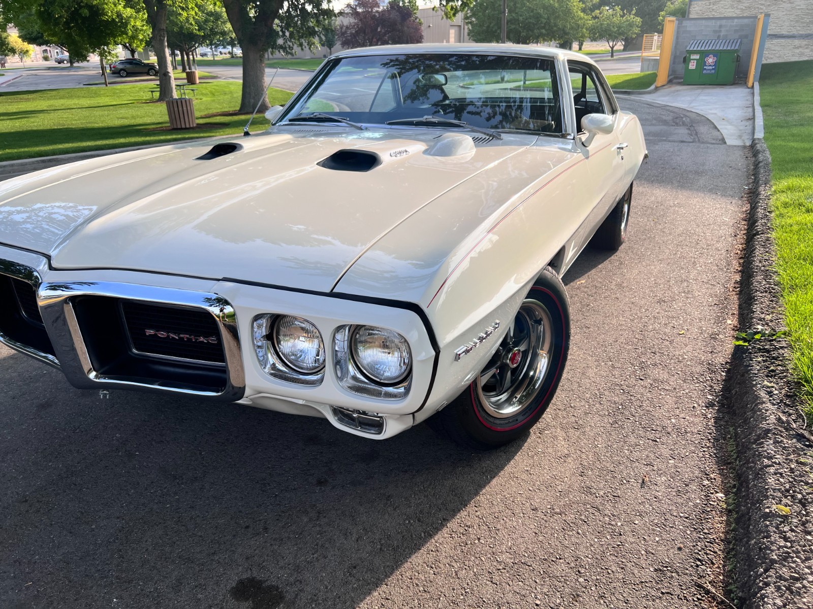 Pontiac-Firebird-1969-Coupe-1