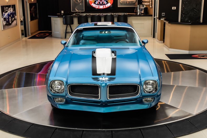 Pontiac-Firebird-1970-Lucerne-Blue-11