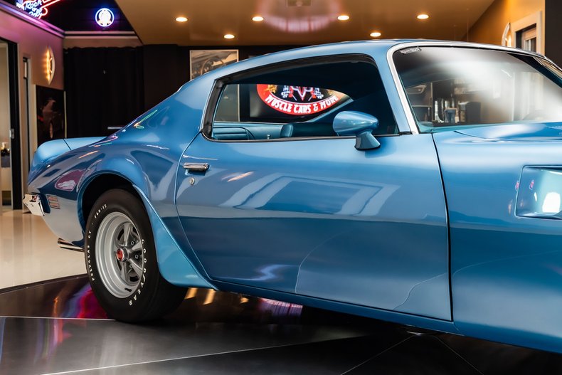 Pontiac-Firebird-1970-Lucerne-Blue-2