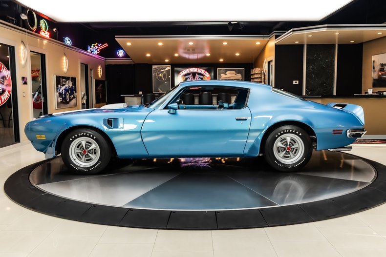 Pontiac-Firebird-1970-Lucerne-Blue-21