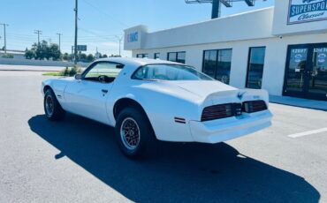 Pontiac-Firebird-1977-Coupe-2