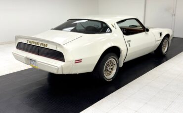 Pontiac-Firebird-1980-Cameo-White-Camel-14