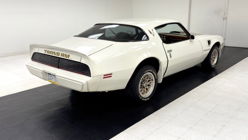 Pontiac-Firebird-1980-Cameo-White-Camel-14