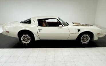 Pontiac-Firebird-1980-Cameo-White-Camel-16