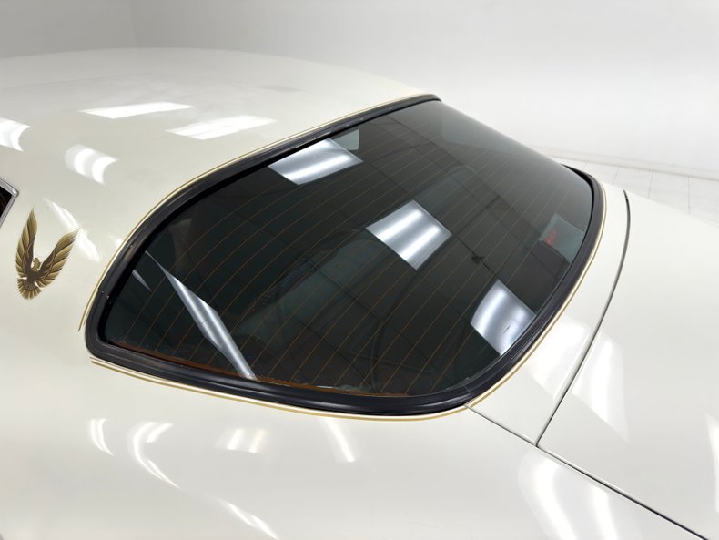 Pontiac-Firebird-1980-Cameo-White-Camel-9