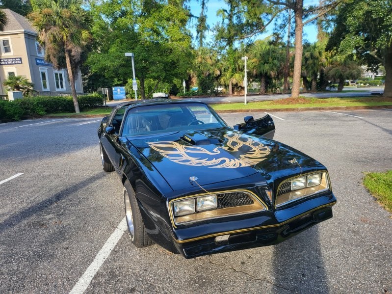 Pontiac-Firebird-1980-Coupe-1