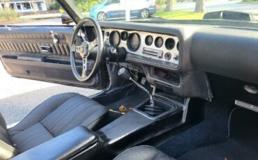 Pontiac-Firebird-1980-Coupe-12