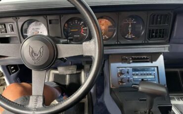 Pontiac-Firebird-1984-1