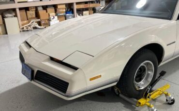 Pontiac-Firebird-1984-8