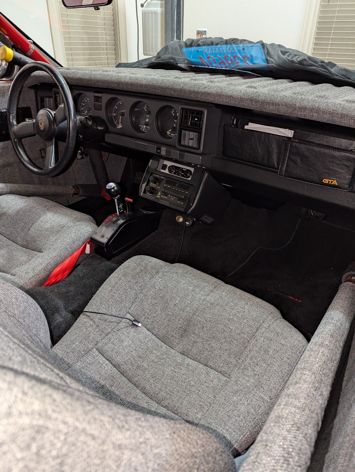Pontiac-Firebird-1985-Coupe-6