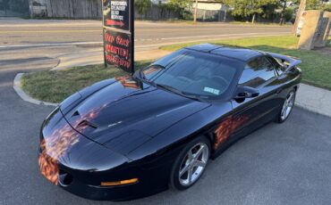 Pontiac-Firebird-1996-Coupe-1