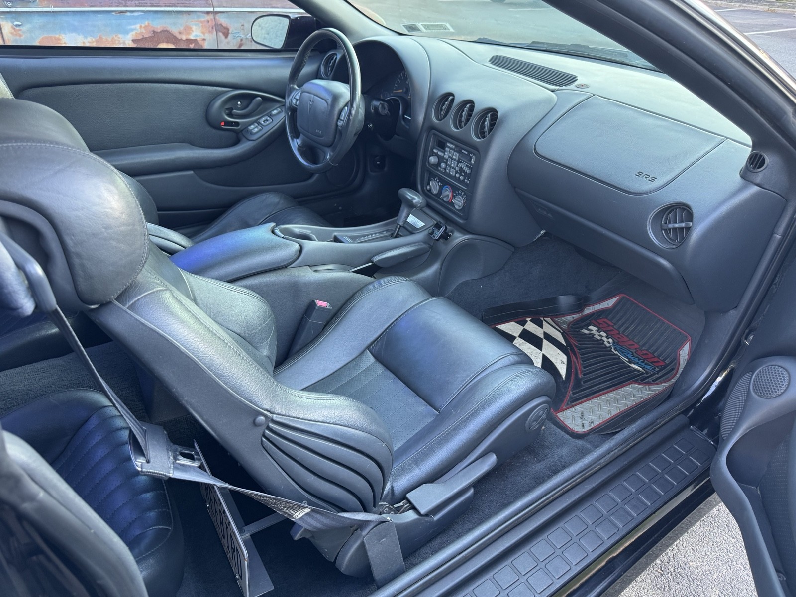 Pontiac-Firebird-1996-Coupe-36