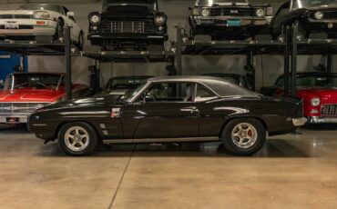 Pontiac-Firebird-Custom-1969-2-Door-Hardtop-6