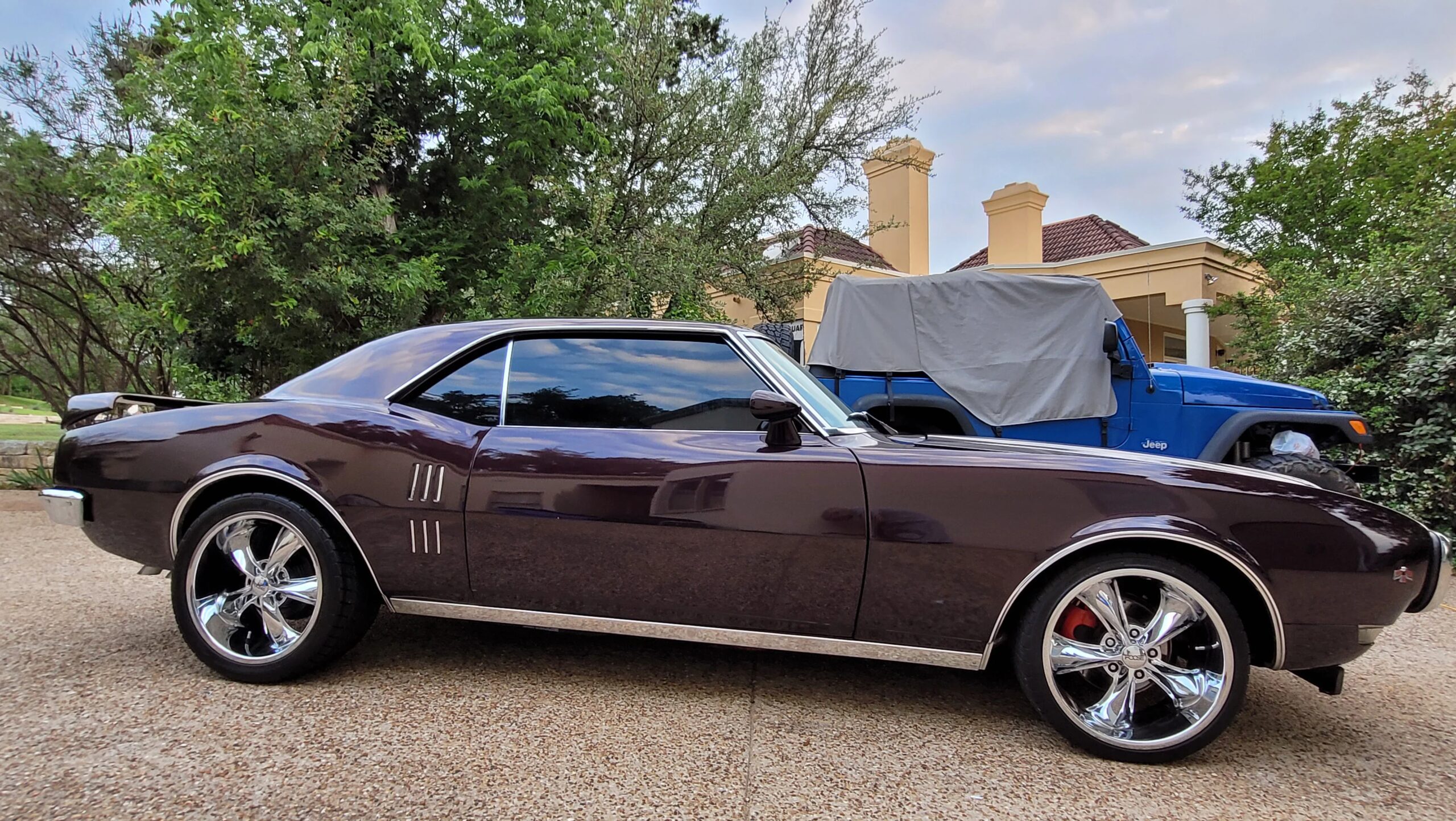 Pontiac-Firebird-coupe-1968-Burgundy-Tan-23