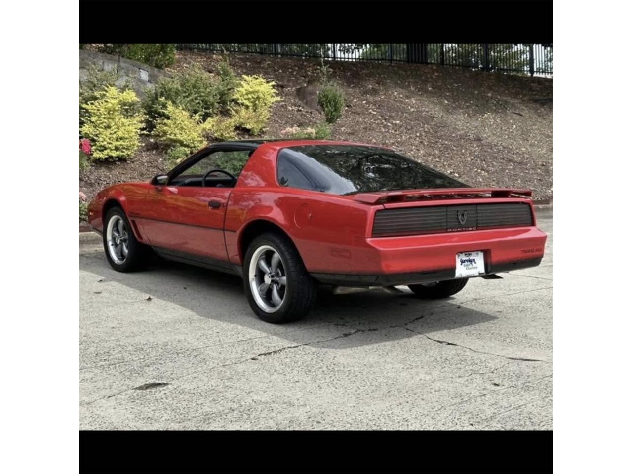 Pontiac-Firebird-trans-am-1984-Red-Black-9