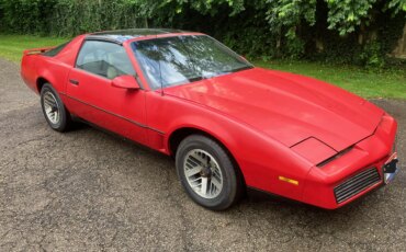 Pontiac-Firebird-trans-am-coupe-1984-Red-Gray