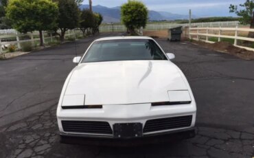 Pontiac-Firebird-trans-am-coupe-1984-White-Blue-7