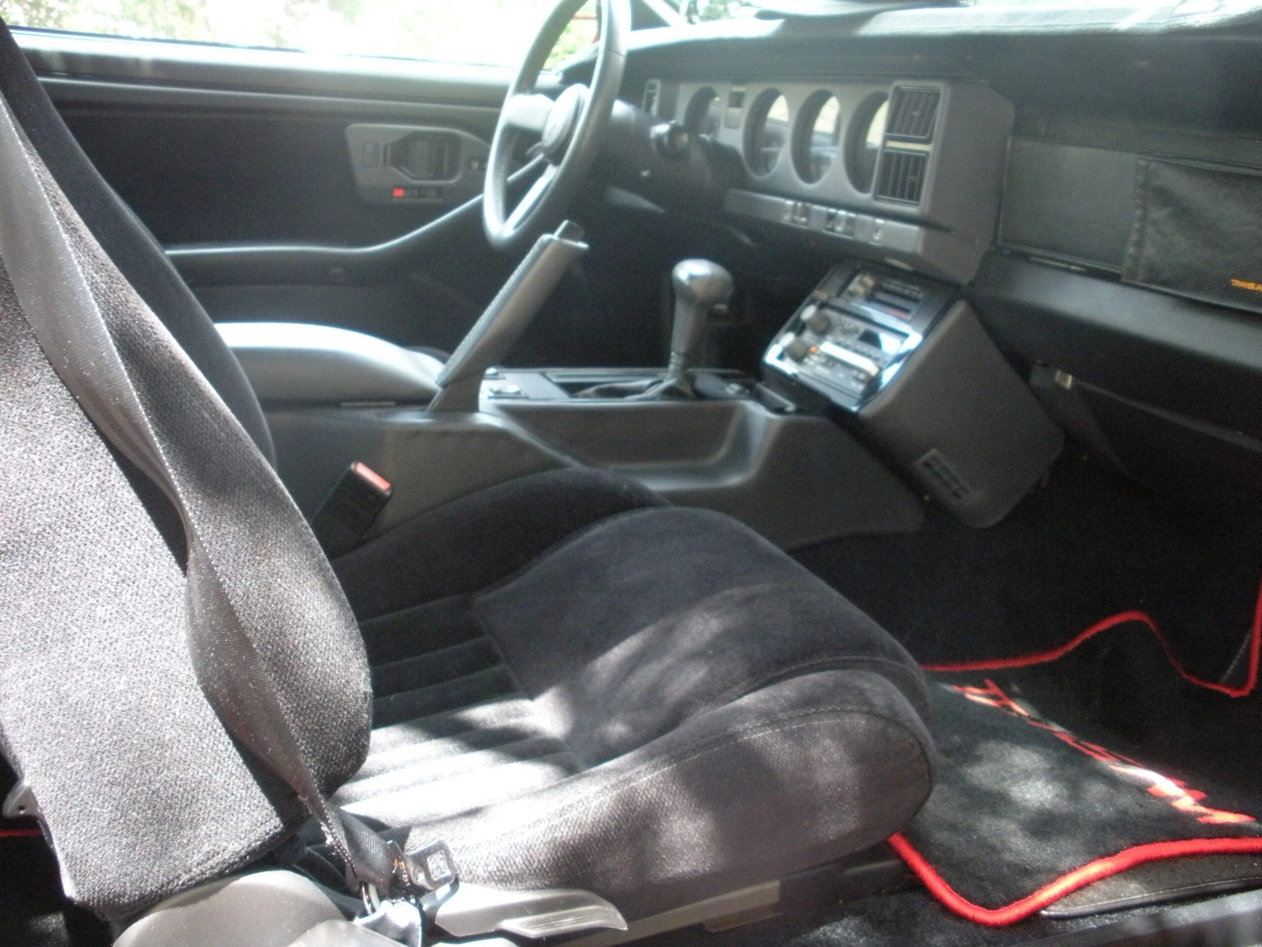 Pontiac-Firebird-trans-am-coupe-1987-Red-Black-16